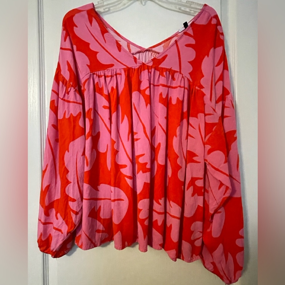 Bohemian style top, super cute.